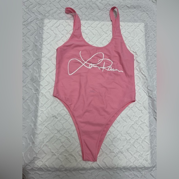 NWOT ⚜️💖⚜️ Laina Rauma rare! pink thong one piece bikini swimsuit - Picture 3 of 14